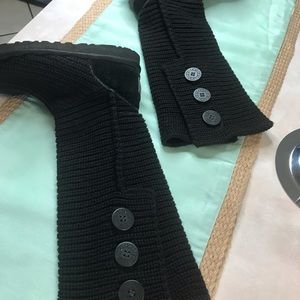 Ugg Classic Cardigan Tall Black Boots size 7! In EUC ❤️
